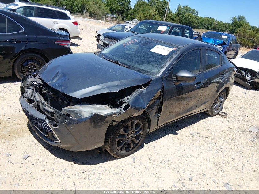 VIN 3MYDLBYVXKY520155 2019 TOYOTA YARIS LE