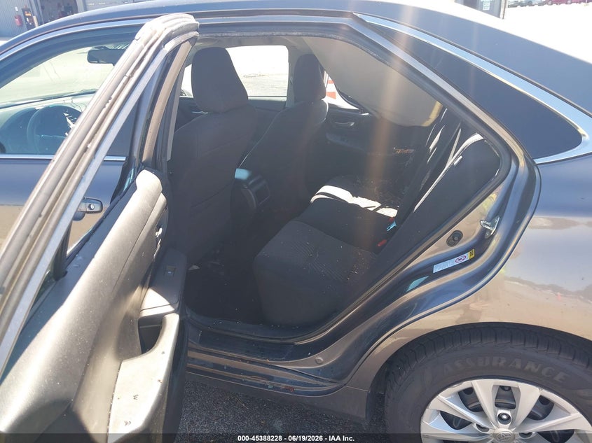 2015 TOYOTA CAMRY auction photo 8