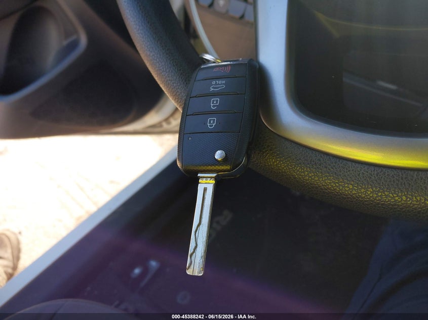 2015 KIA RIO SEDAN 1.6L I-4 DI, DOHC, VVT, 138HP