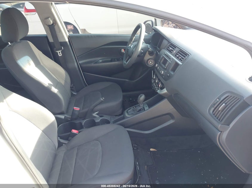 2015 KIA RIO SEDAN 1.6L I-4 DI, DOHC, VVT, 138HP