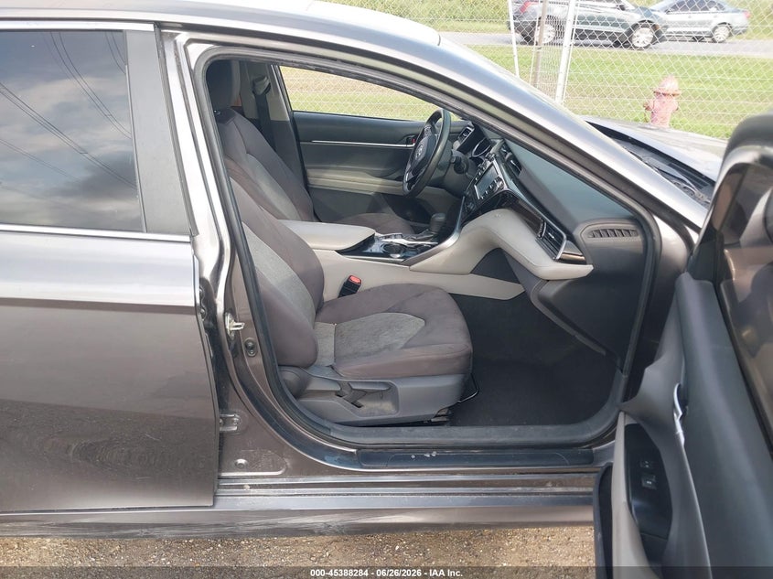 2019 TOYOTA CAMRY HYBRID auction photo 5