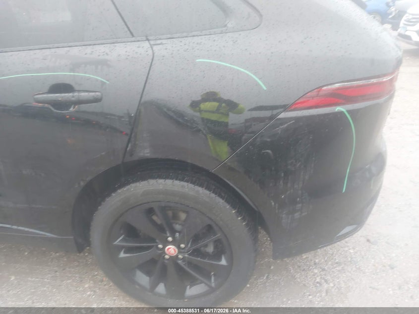 2022 Jaguar F-Pace S P250 Awd Automatic VIN: SADCJ2EX4NA699862 Lot: 45388531