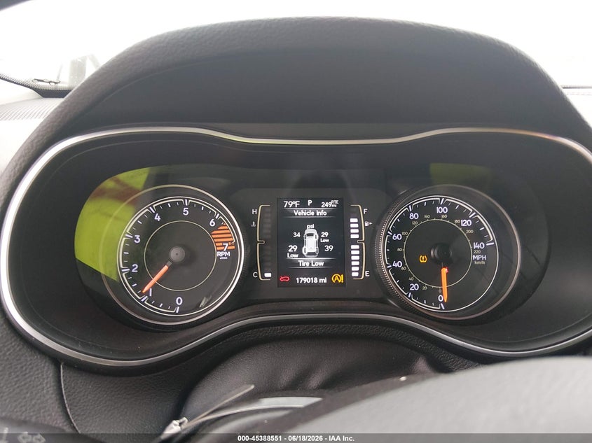 2019 JEEP CHEROKEE auction photo 7