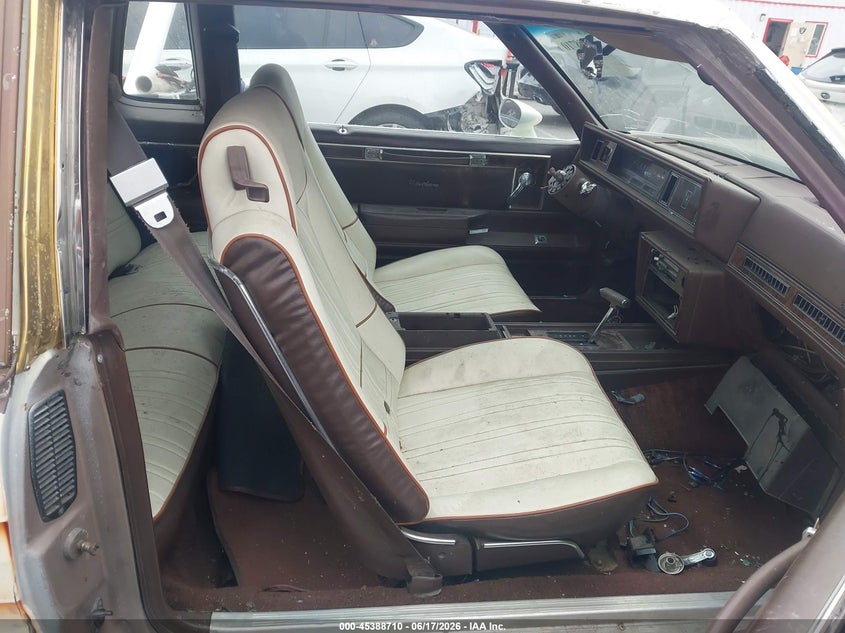 1984 OLDSMOBILE CUTLASS SUPREME auction photo 5