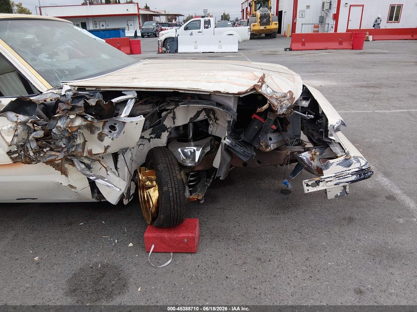 1984 OLDSMOBILE CUTLASS SUPREME auction photo 6