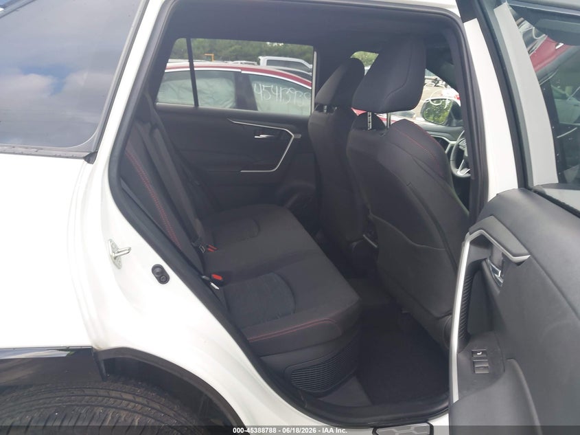 2025 TOYOTA RAV4 PLUG-IN HYBRID auction photo 8