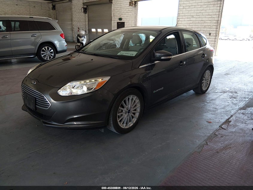 Vin: 1fadp3r46jl296118, lot: 45886826, ford focus electric 20182