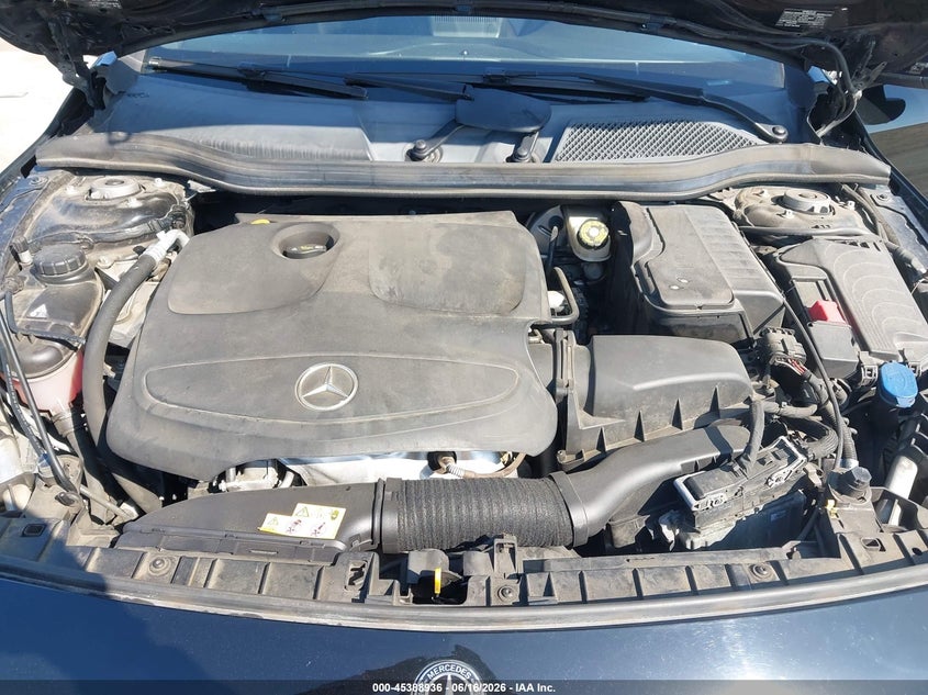 2018 MERCEDES-BENZ GLA 250 4MATIC — Photo 10