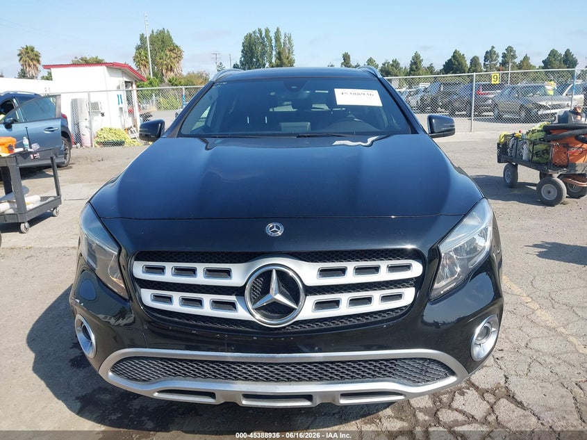 2018 MERCEDES-BENZ GLA 250 4MATIC — Photo 12