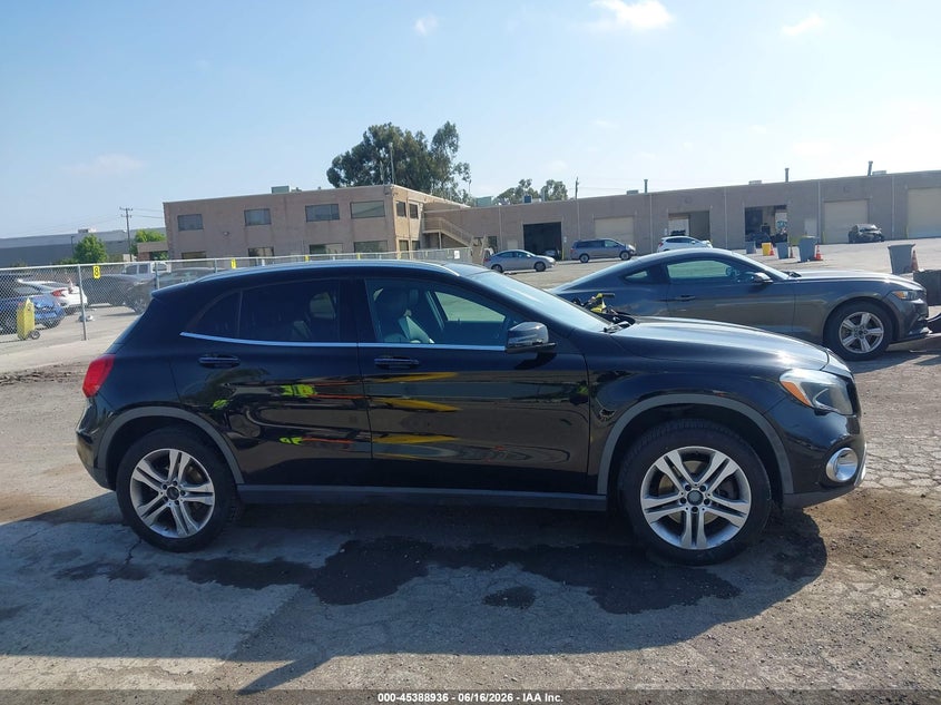 2018 MERCEDES-BENZ GLA 250 4MATIC — Photo 13