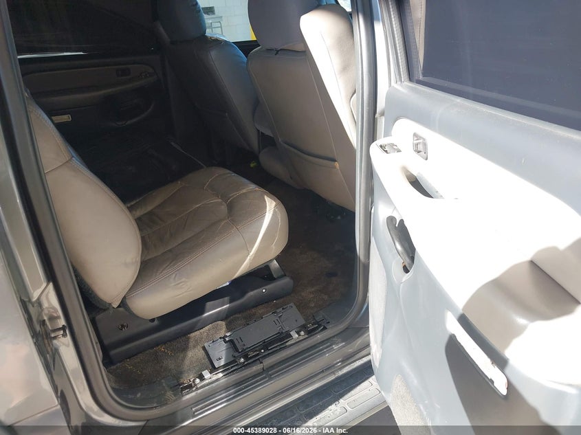 2000 CHEVROLET EXPRESS SPORT UTILITY VEHICLE 5.3L V-8 285HP