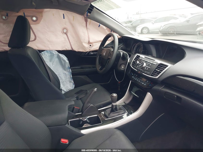 2017 HONDA ACCORD auction photo 5