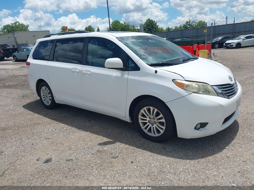 2011 Toyota Sienna Xle V6