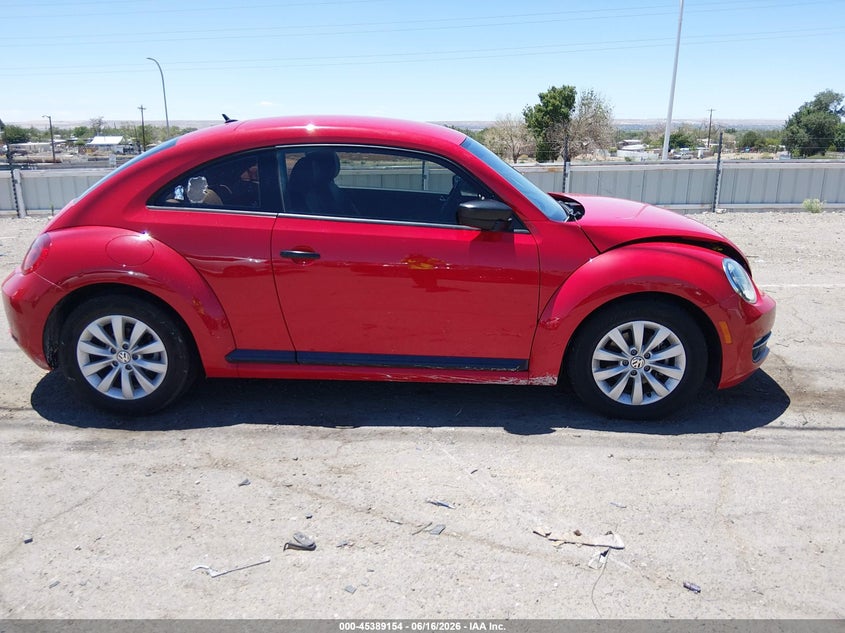2015 Volkswagen Beetle 1.8T Fleet Edition VIN: 3VWF17AT9FM631275 Lot: 45389154