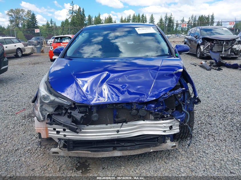 2016 TOYOTA PRIUS FOUR — Photo 13