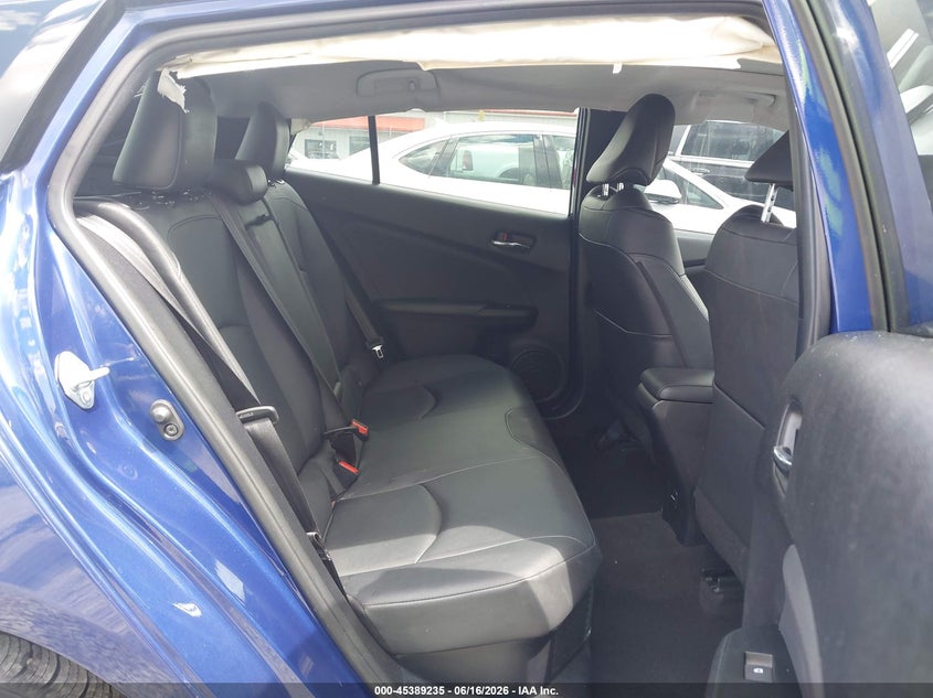 2016 TOYOTA PRIUS FOUR — Photo 19