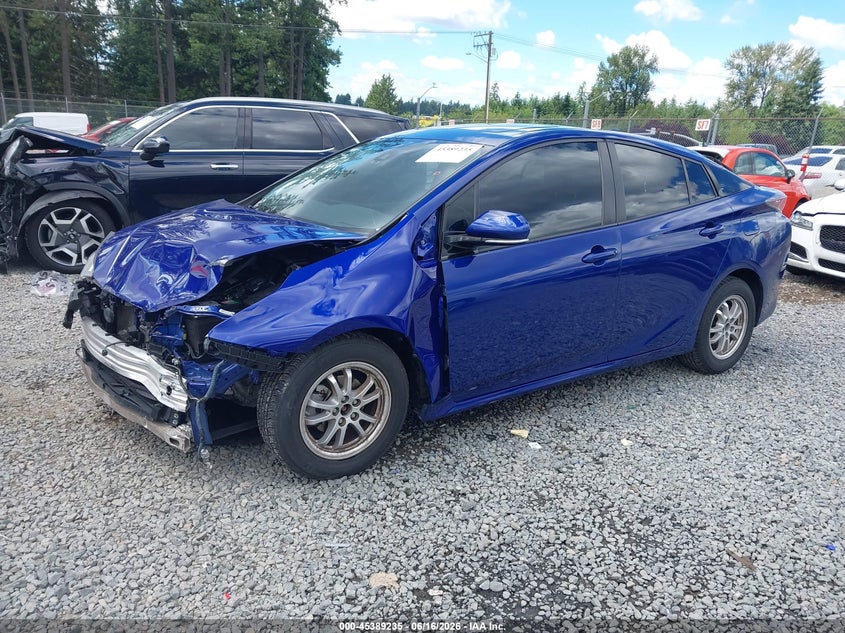 2016 TOYOTA PRIUS FOUR — Photo 2
