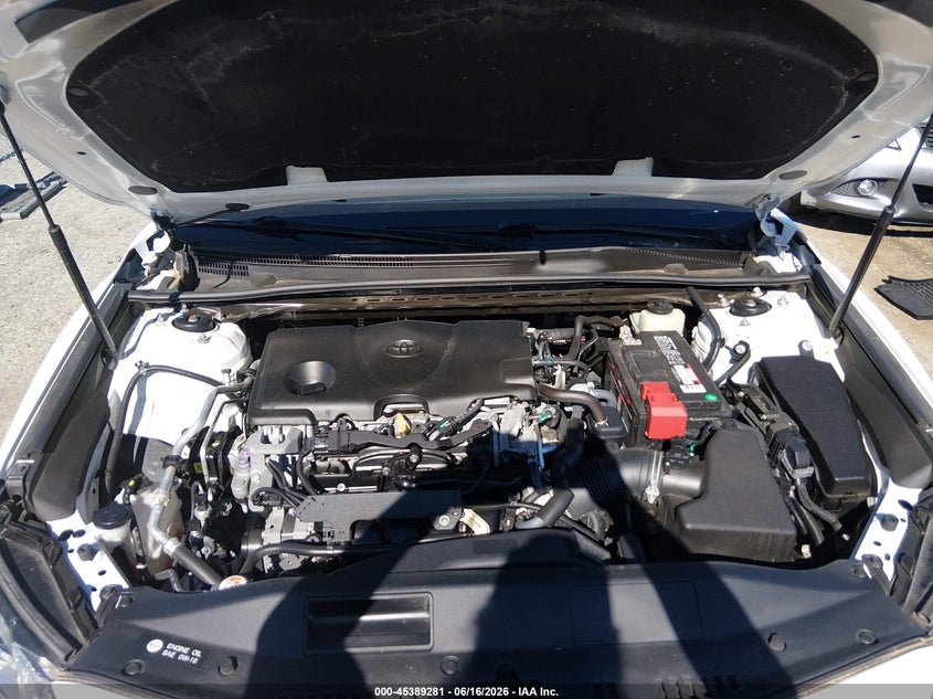 2018 TOYOTA CAMRY SE — Photo 10