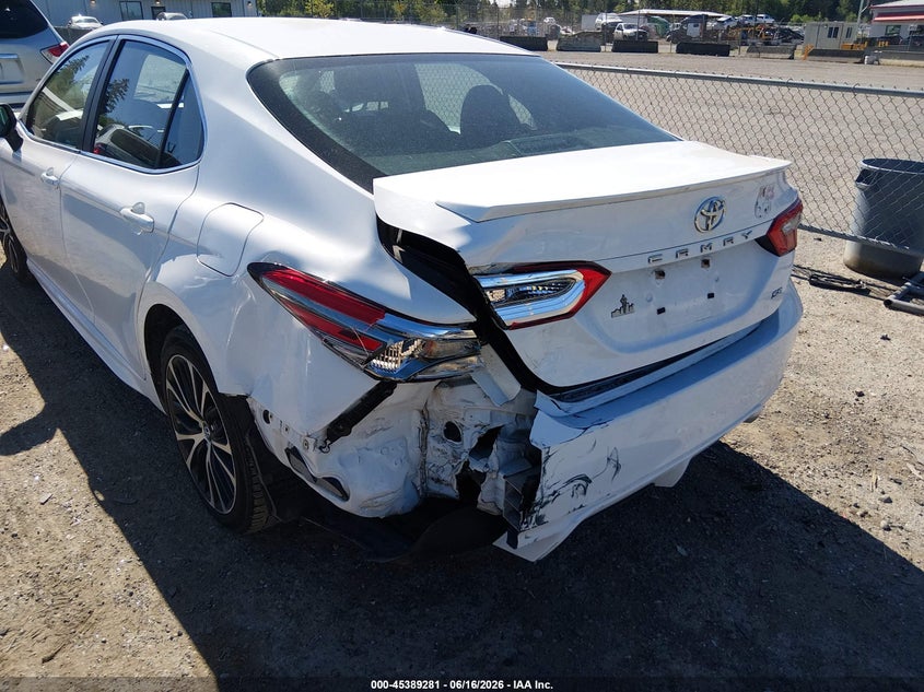 2018 TOYOTA CAMRY SE — Photo 6