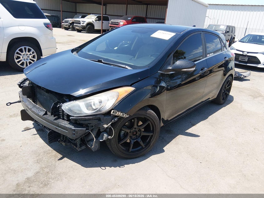 2016 HYUNDAI ELANTRA GT auction photo 2