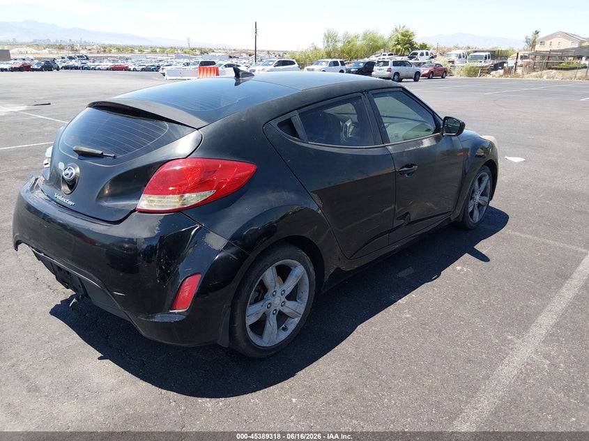 2014 HYUNDAI VELOSTER HATCHBACK 1.6L I-4 DI, DOHC, VVT, 132HP