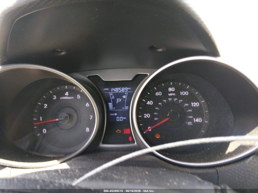 2014 HYUNDAI VELOSTER HATCHBACK 1.6L I-4 DI, DOHC, VVT, 132HP