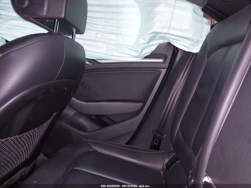 VIN: WAUBEGFF1KA088128 2019 AUDI A3 45 PREMIUM
