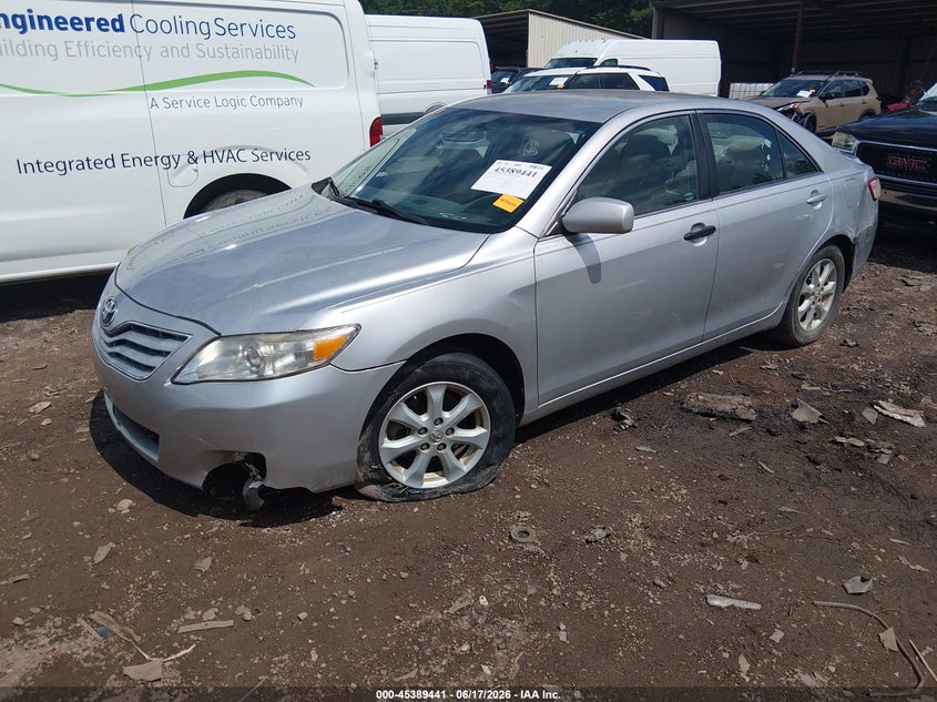 2011 TOYOTA CAMRY auction photo 2