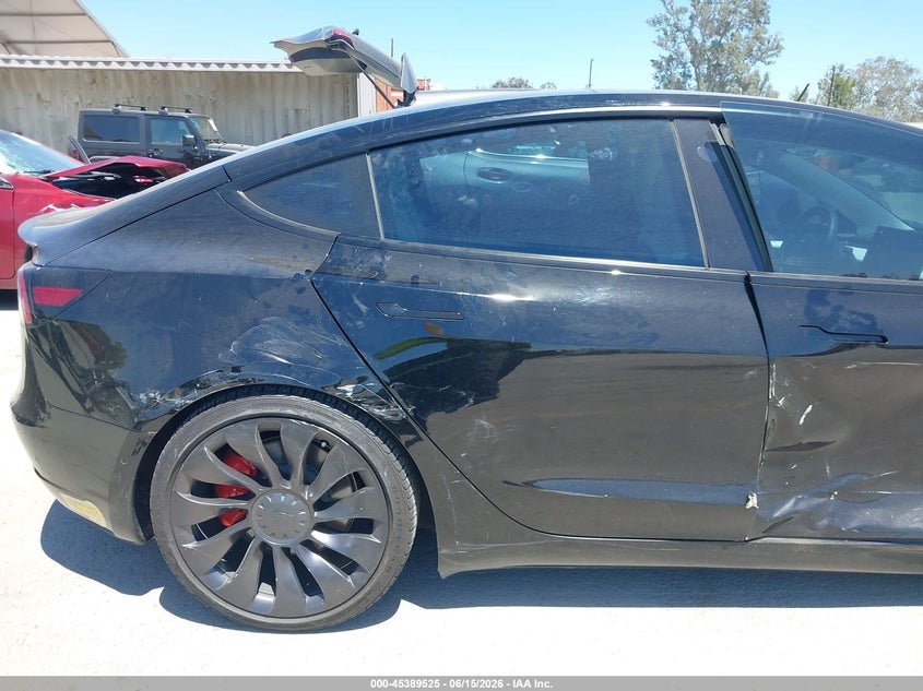 AtlanticExpress - Tesla Model 3