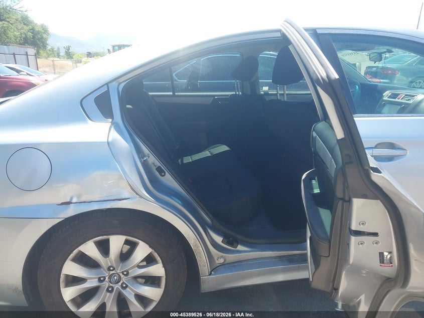 2015 SUBARU LEGACY auction photo 8