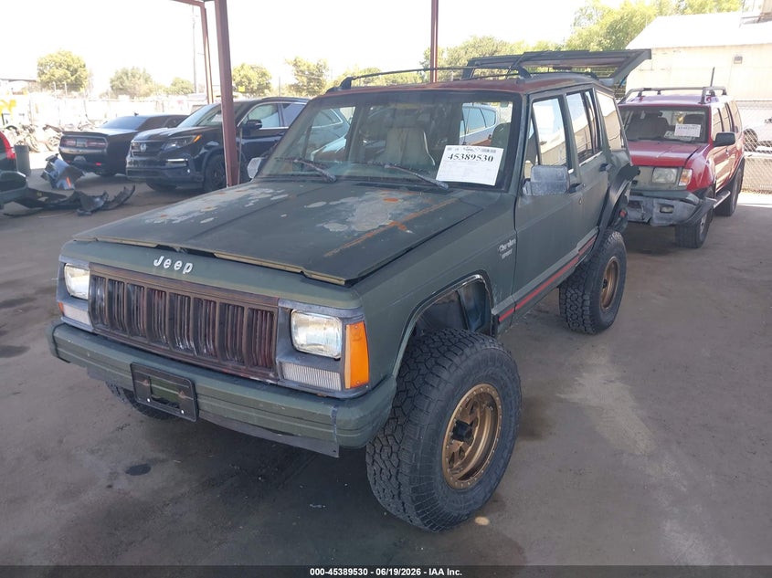 1996 Jeep Cherokee, Rear, IAAI, VIN 1J4FJ68S2TL130522 — photo 2