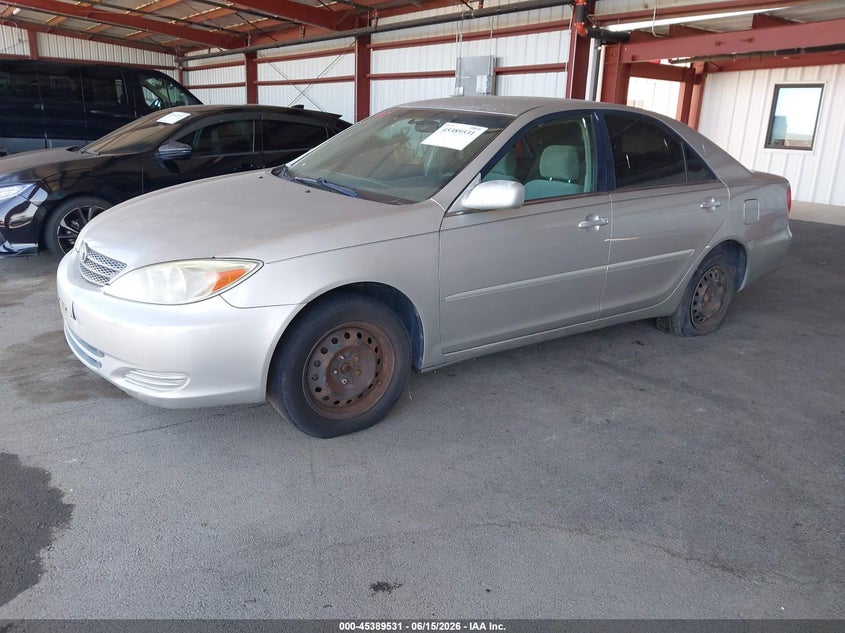 2004 Toyota Camry Le 4T1BE32K74U841849 photo 1