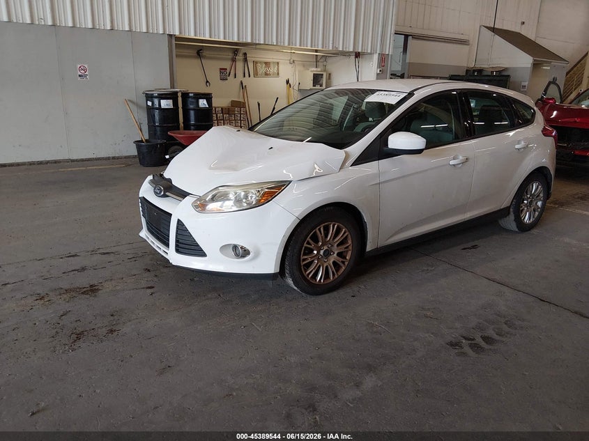Vin: 1fahp3k28cl373178, lot: 45887539, ford focus se 20122