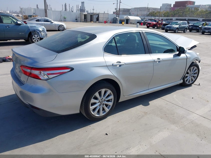 2018 TOYOTA CAMRY auction photo 4