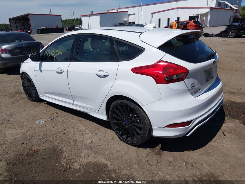 Vin: 1fadp3k20fl228574, lot: 45887766, ford focus se 20153