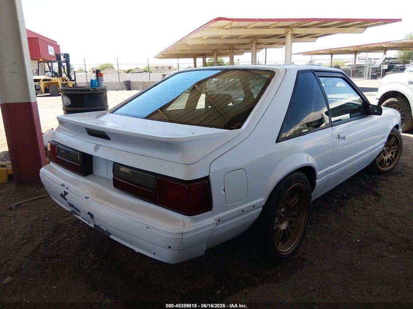 1993 FORD MUSTANG auction photo 4