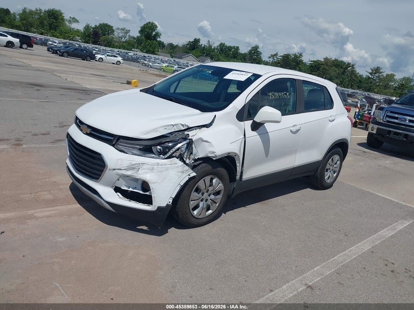 2018 CHEVROLET TRAX auction photo 2