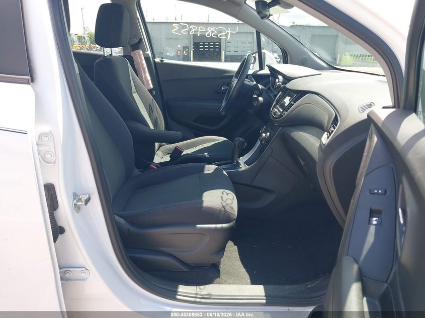 2018 CHEVROLET TRAX auction photo 5