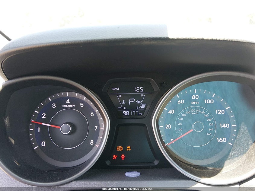 2015 HYUNDAI ELANTRA auction photo 7