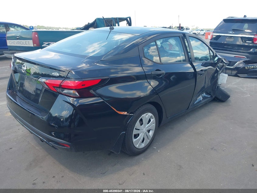 2021 NISSAN VERSA auction photo 4