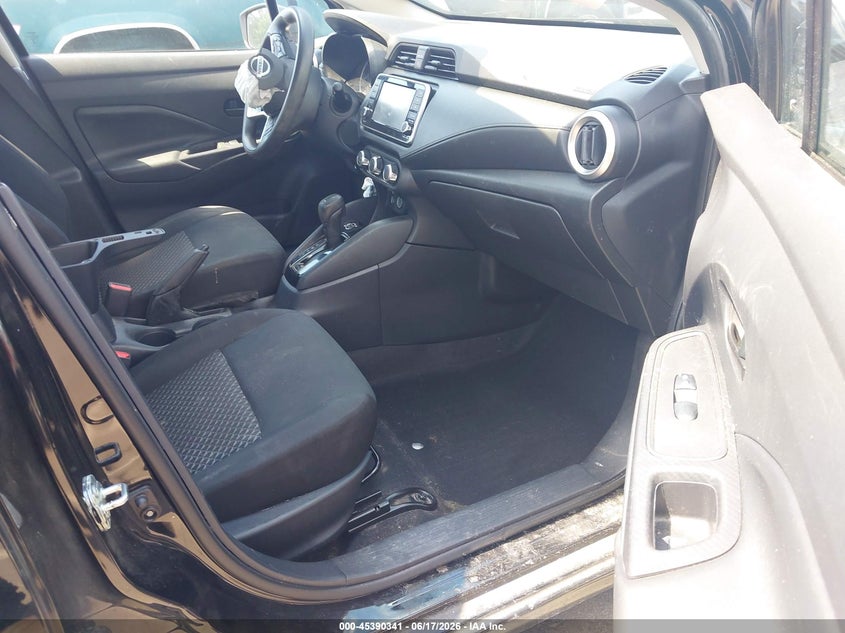 2021 NISSAN VERSA auction photo 5