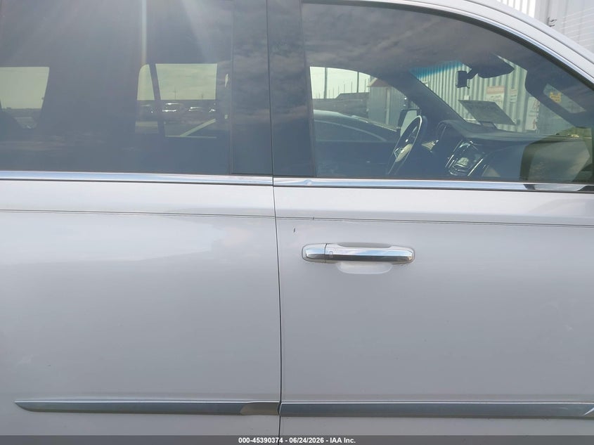 CADILLAC ESCALADE - zdjęcie 14
