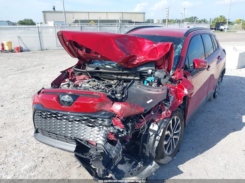 2024 TOYOTA COROLLA CROSS HYBRID auction photo 6