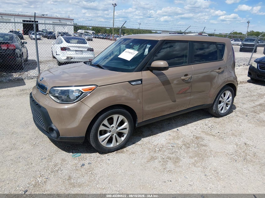 2015 Kia Soul + KNDJP3A57F7139442 photo 1
