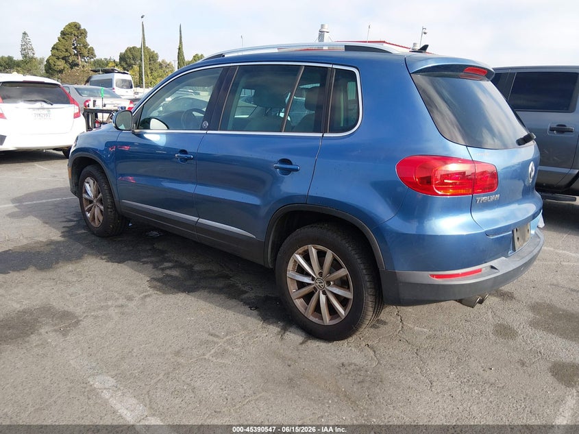 2017 VOLKSWAGEN TIGUAN auction photo 3