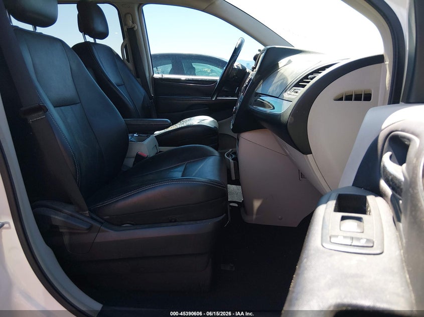 AtlanticExpress - Chrysler Town & Country