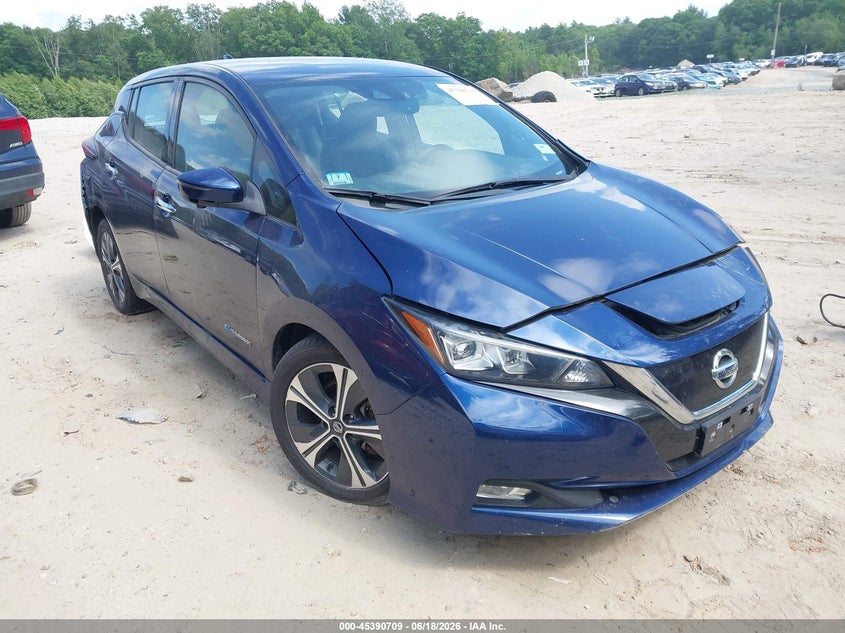 VIN: 1N4AZ1CP4JC304723 2018 NISSAN LEAF SL