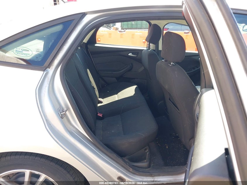2016 FORD FOCUS auction photo 8