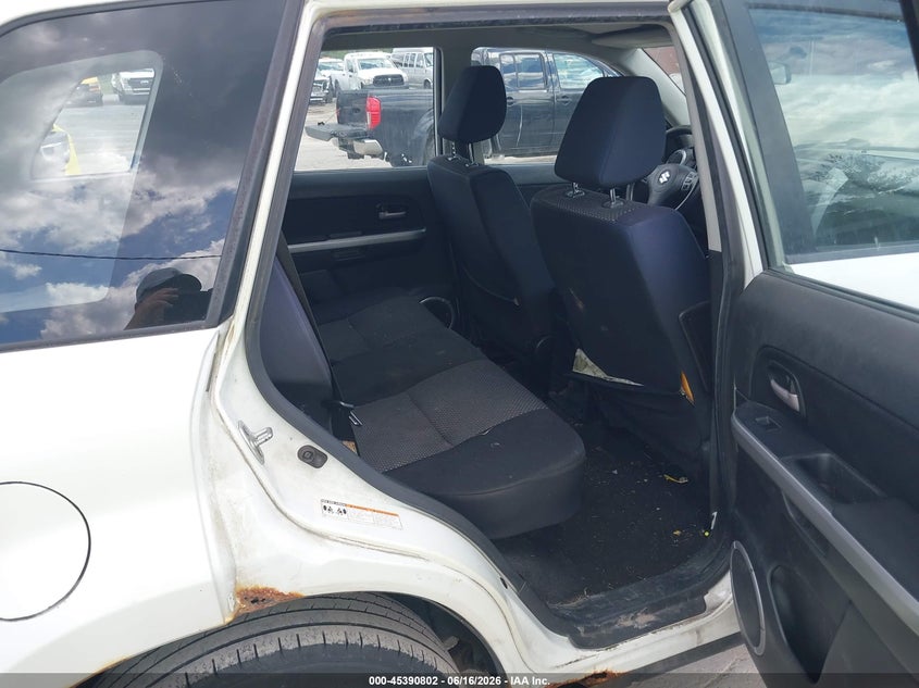 2008 Suzuki Grand Vitara Spare Cargo Covers VIN: JS3TD941784102135 Lot: 45390802