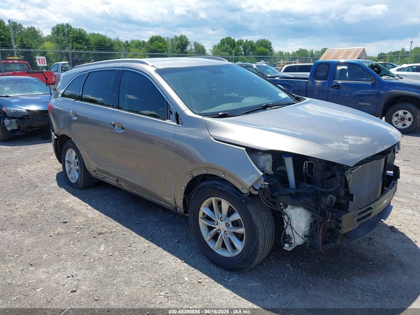 KIA SORENTO 2.4L LX 2017